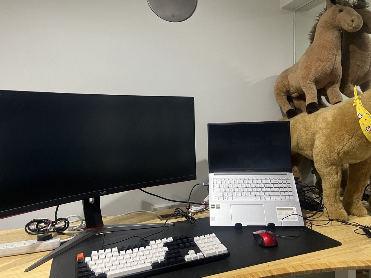 Full keyboard setup on my workspace